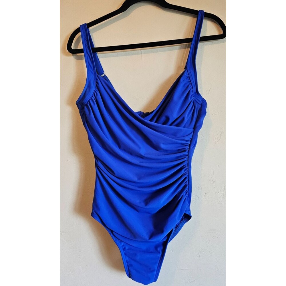 MIRACLESUIT  SWIMSUIT $172 Retail Size 8 blue